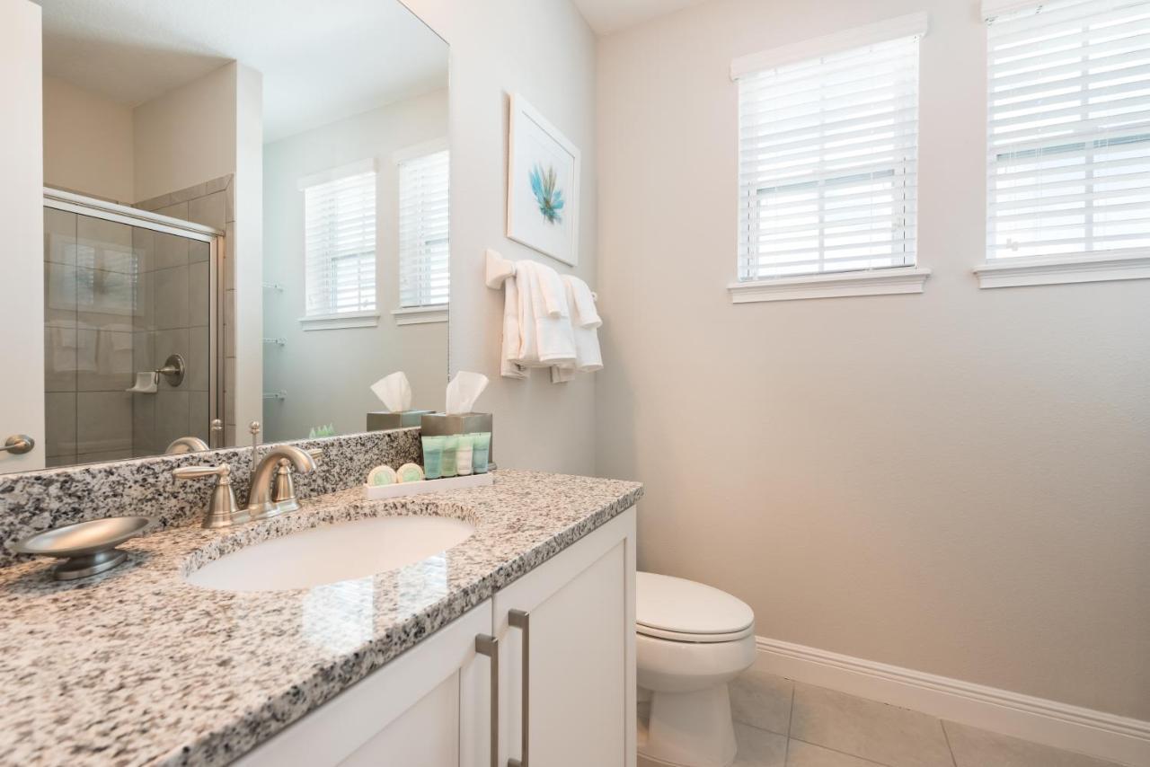 Vibrant Home By Rentyl Near Disney With Private Pool, Foosball Table & Resort Amenities - 7418M Orlando Exterior photo